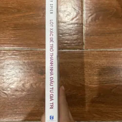 Lột xác để trở thành nhà đầu tư giá trị - Guy Spier (k3) 627798