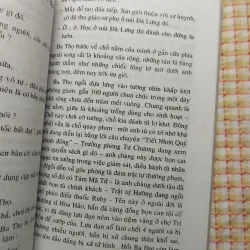 Truyện ký VƯỢT CÔN ĐẢO -Đồng Đen -câu chuyện anh hùng của những người tù chính trị Côn Đảo 753177