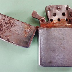 Bật lửa Zippo xưa 18849