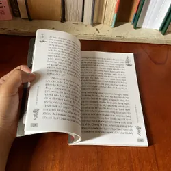 II Sách Phật Giáo: Tâm Linh Thời Hiện Đại - Đức Pháp Vương Gyalwang Drukpa - 2014 575148