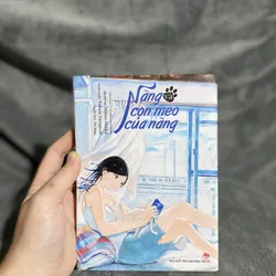 Nàng và con mèo của nàng