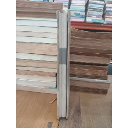 Sách tiếng Trung 8 596576