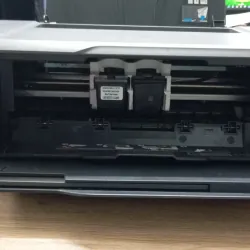 Máy in cũ - HP Deskjet 1000 1001776