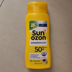 Kem chống nắng Rossmann 50+