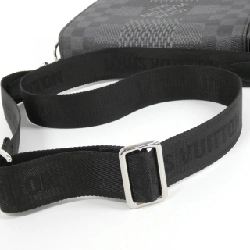 Túi đeo vai Louis Vuitton Damier Graphite 3D Studio Messenger N50013 608704