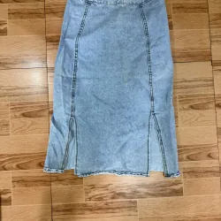 Chân váy jean xanh