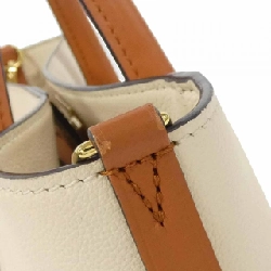 Túi Louis Vuitton On My Side MM M53825 614597