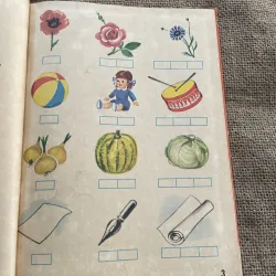 Tiếng Nga vỡ vòng, bằng hình ảnh, in tại Nga  791801