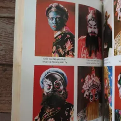 Nghệ thuật sân khấu hát bội - Lê Văn Chiêu  694452