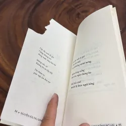 II Thơ: Hoa Nắng Bờ Vai - Nguyễn Hữu Thu Giang - 2000 1001908