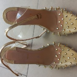 Giày trong suốt, đính đá, kiêu dáng quyến rũ,  size 36,5