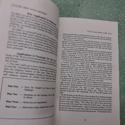 Personal bible study me ethods 997951