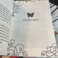 NỮ HOÀNG SẮT - JULIE KAGAWA  1008303