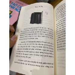 Từ vô hình đến hữu hình : khám phá thế giới diệu kỳ của các loại vật chất - Mark Miodownik 531771