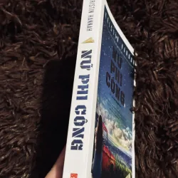 Nữ phi công 995148