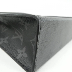 Túi xách Louis Vuitton Monogram Eclipse Reverse Pochette Voyage M69535 - Hàng hiệu Chính hãng 804101