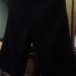 Quần ống lửng cho nữ siz S còn tốt chưa phai đã qua sử dụng vài lần nhưng còn tốt lắm ạ