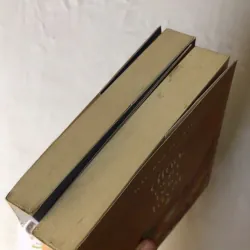 Trọn bộ 2 tập Giữa Cơn Bão Tuyết - Mặc Bảo Phi Bảo (kèm phụ kiện như hình) 790425