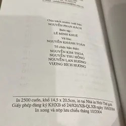 TẢN MẠN TRƯỚC ĐÈN, Tùy bút, bản bìa cứng có chữ ký tác giả Đỗ Chu (XB 2004) 674902