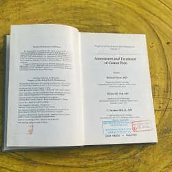 ASSESSMENT AND TREATMENT OF CANCER PLAIN 736659