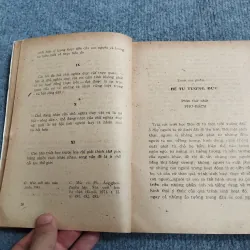 VỀ XÂY DỰNG CON NGƯỜI MỚI XÃ HỘI CHỦ NGHĨA 688744