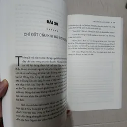 Sách Bơi cùng cá mập mà không bị nuốt chửng mới 90% 522676