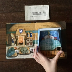 Sách ngoại văn The Castle - Peep inside, New, Board Book 483037