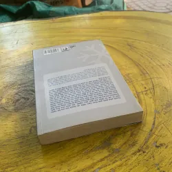 TUYẾT - ORHAN PAMUK  1003085