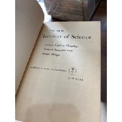 The New Treasury of Science 325545