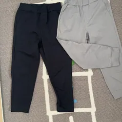 Uniqlo - 1 cặp quần jogger trẻ em  733653