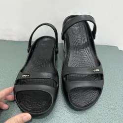 Sandals crocs 2hand size w7- 38 độ mới cao hình chụp thật 991000