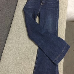 Jeans ống loe size S 12075