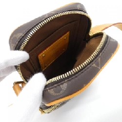 Túi đeo vai Louis Vuitton Monogram Da Amazon M14024 611527