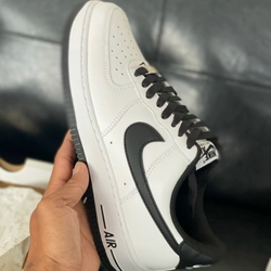 Giày AF1 ,size 42,5 màu trắng đen bản best quality