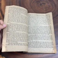 II Sách Hay: Lớn Lên Thành Người Hoặc Sự Ra Đời Của Nhân Cách - VALERIA MUKHINA - 1984 1008496