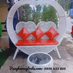 Ghế chụp hình trái tim mây tre đan 455412