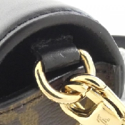 Túi xách vai Louis Vuitton Monogram Padlock On Strap M80559 - Hàng hiệu Chính hãng 765669