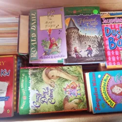 Sách truyện tiếng Anh ( Chapter) 993526