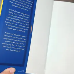 Sách cũ: Arthur And Teddy Are Coming Out (bìa cứng khổ lớn) 723247