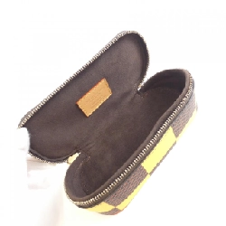 Túi kính mát Damier Pop Louis Vuitton GI1034 624897