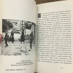 Camera Lucida: Reflections on Photography - Roland Barthes (Penguin Vintage) 731658