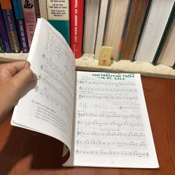 II Nhạc Cụ: Phương Pháp Học Modern Guitar (Tập 1) - Sơn Hồng Vỹ - 2005 781586