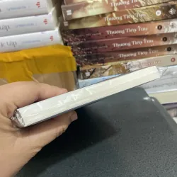 (Văn học hiện đại) - Tro tàn sắc đỏ - Pyun Hye-Young 976211