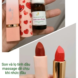 Son và tinh dầu massage trị đau đầu 