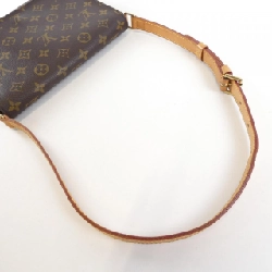 Túi xách vai Louis Vuitton Monogram Musette Tango M51257 612814