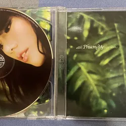 [CỰC HIẾM] Album CD+DVD Phương Vy - Lúc Mới Yêu (Vol.1 - Quán quân VN Idol) 688336