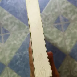 Sách cười và lãng quên - Milan Kundera 1005285