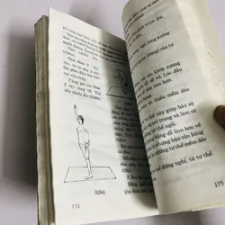 YOGA THỰC HÀNH  605345