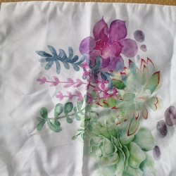 Vỏ gối vuông hoa văn đẹp, kích thuớc 43x43cm trang trí phòng khách.  13261