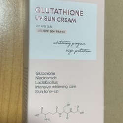 Kem Chống Nắng Moonlook Glutathione UV Sun Cream 50g Hàn Quốc nguyên tem chính hãng